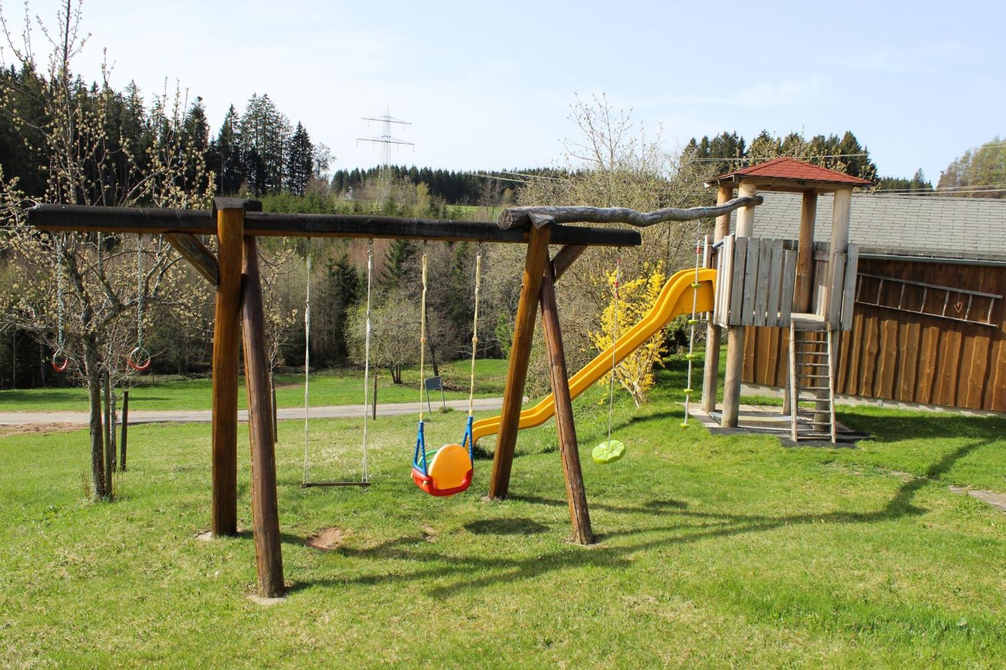 Ferienwohnung Haus Am Roetenberg Grafenhausen Zewnętrze zdjęcie
